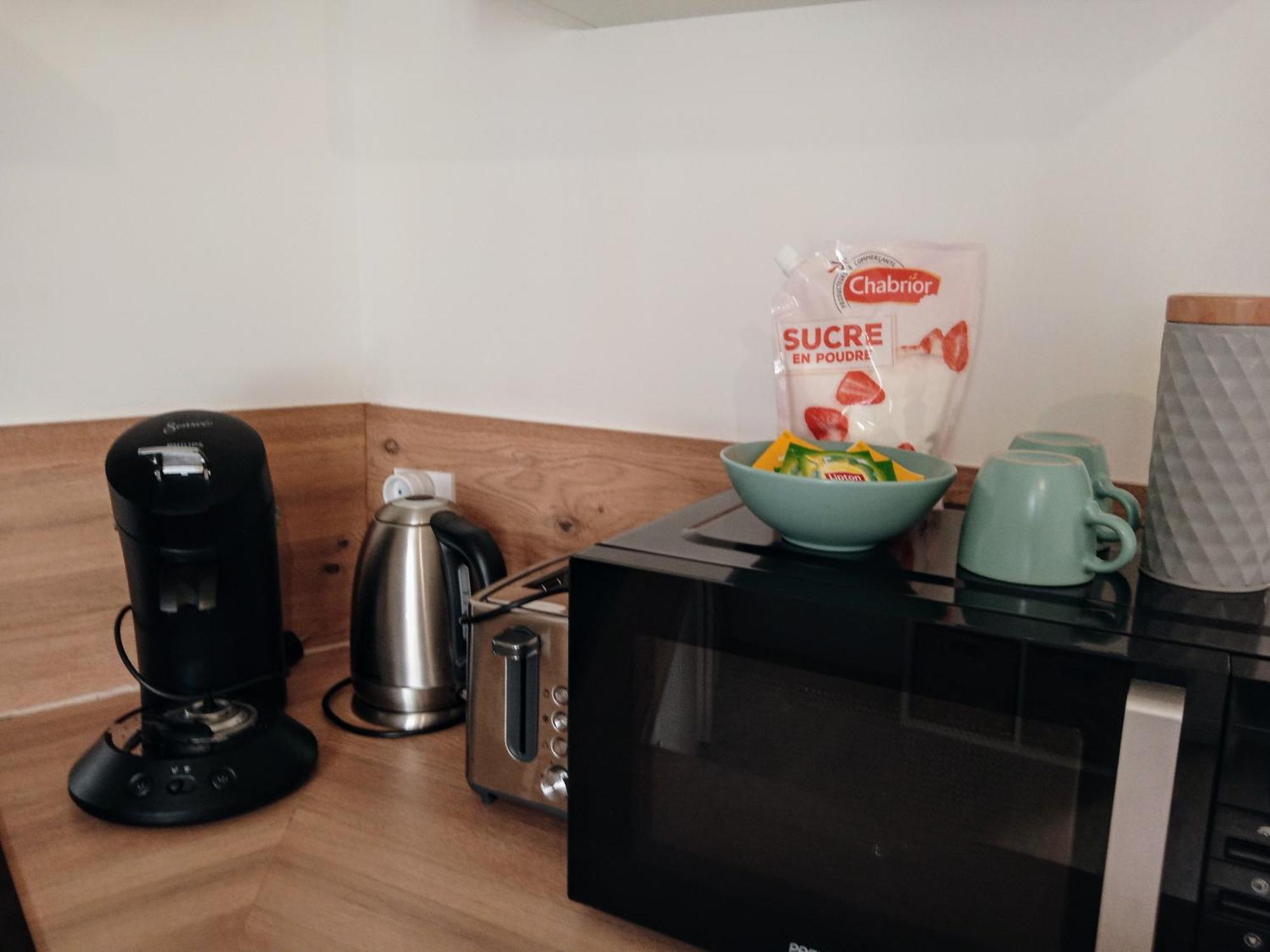 Les Studios De La Gare Linge Cafe The Inclus Wifi فان المظهر الخارجي الصورة